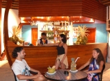 Adaaran Club Rannalhi Maledivy - bar