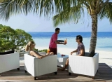 Vilamendhoo Island resort - Sunset bar