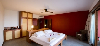 The Barefoot Eco hotel Maledivy - izby