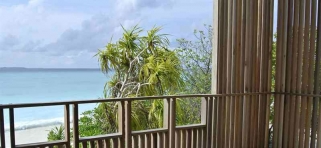 The Barefoot Eco hotel Maledivy - výhľad z izby