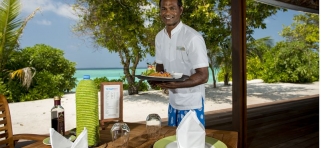 The Barefoot Eco hotel Maledivy - reštaurácia