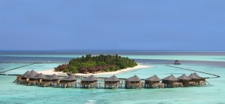 Komandoo Island Resort