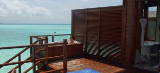 Olhuveli Beach resort - vodná vila s jacuzzi