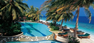 Bazén Royal Island Resort