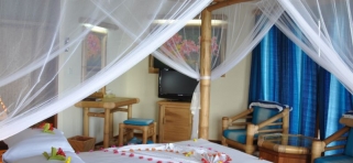Thulhagiri Island resort - plážový bungalov izba deluxe