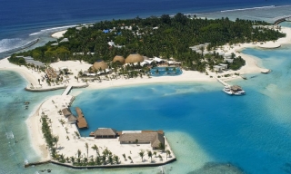Holiday Inn Kandooma - dovolenka Maledivy