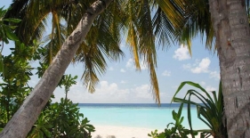 Pláž Maledivy